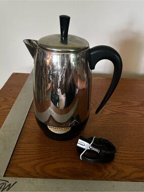 Farberware Stainless Steel Electric Percolator Coffee Pot - model 138 b- 8 cup